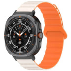Curea cu prindere magnetica Edman siliconica compatibila Galaxy Watch Ultra, Alb-Portocaliu